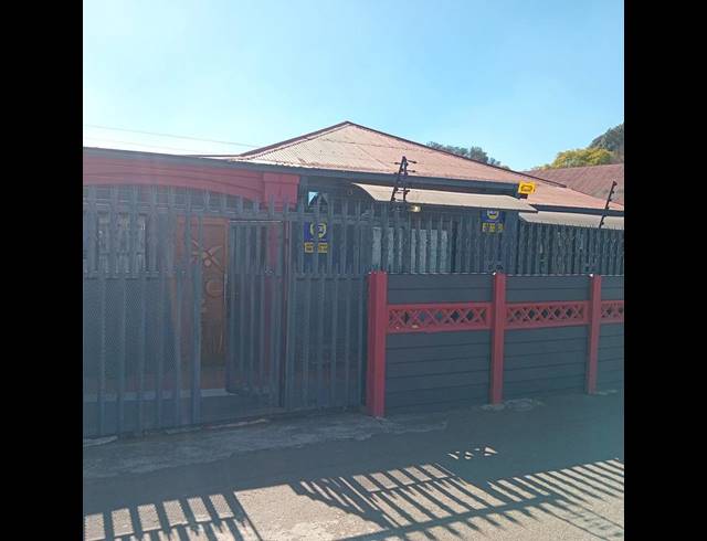 10 BEDROOM HOUSE FOR SALE IN BRIXTON
